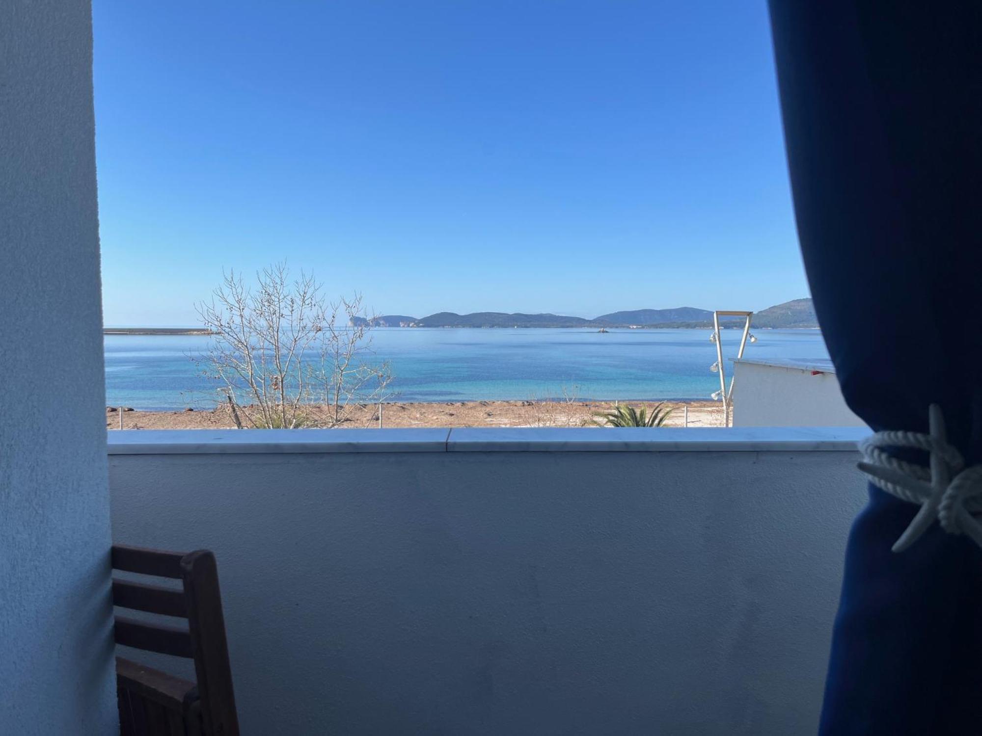 Giosuero Beach Альгеро Экстерьер фото